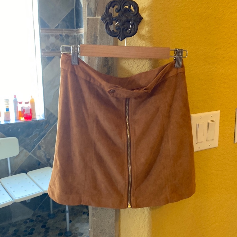 GB dillards skirt